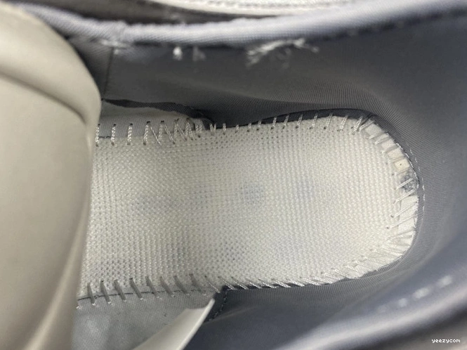 YEEZY ADIDAS 400 H68033 0917